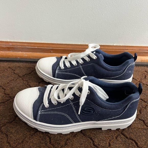 Skechers Roadies- True Roots-  Blue and White Casual Sneakers - Picture 4 of 9